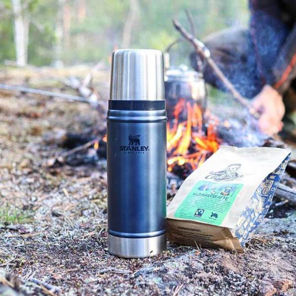 Stanley Legendary Klasik Vakumlu Paslanmaz Çelik Termos 0.47LT. LACİVERT
